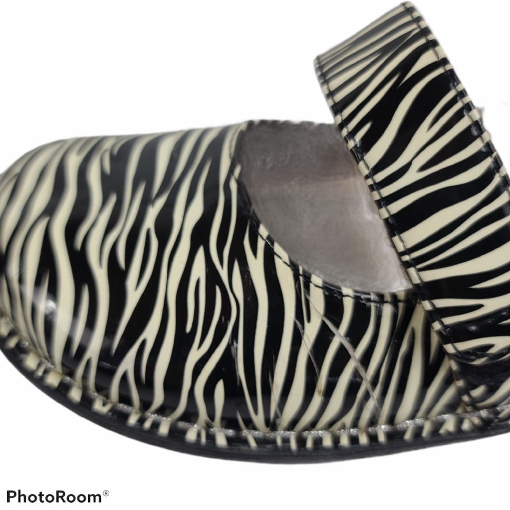 Alegria Patent Leather Clogs Women's 37 (7-7½) Patent Leather - Picture 11 of 12